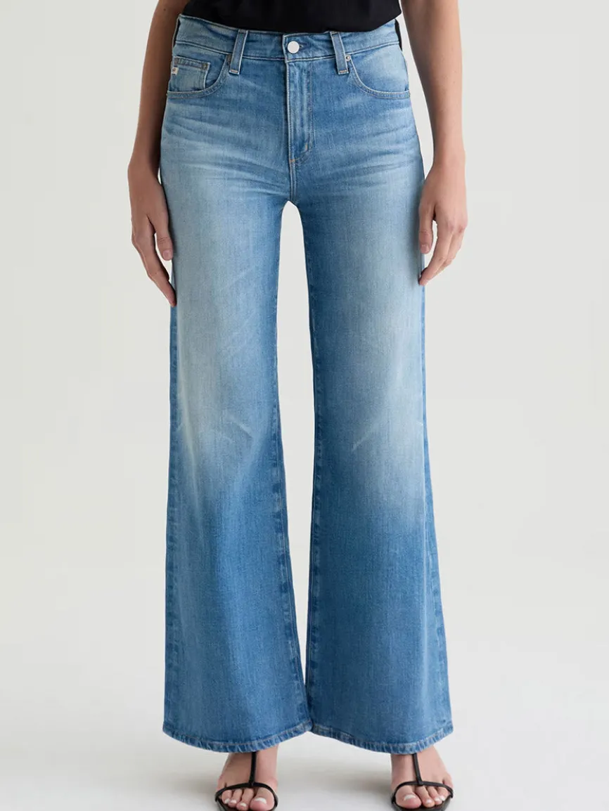 AG Jeans Saige Wide Leg Mid-Rise in 18 Years Bisou