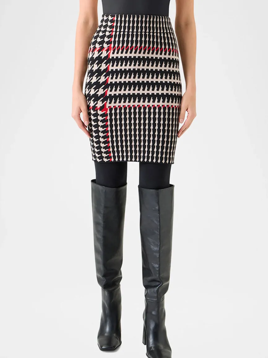 Akris Punto Fitted Wool-Blend Plaid Jacquard Skirt in Black/Cream/Vermillion