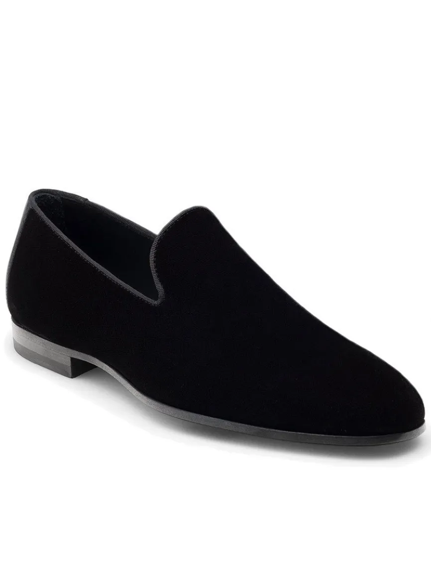 Magnanni Jareth in Black Velvet