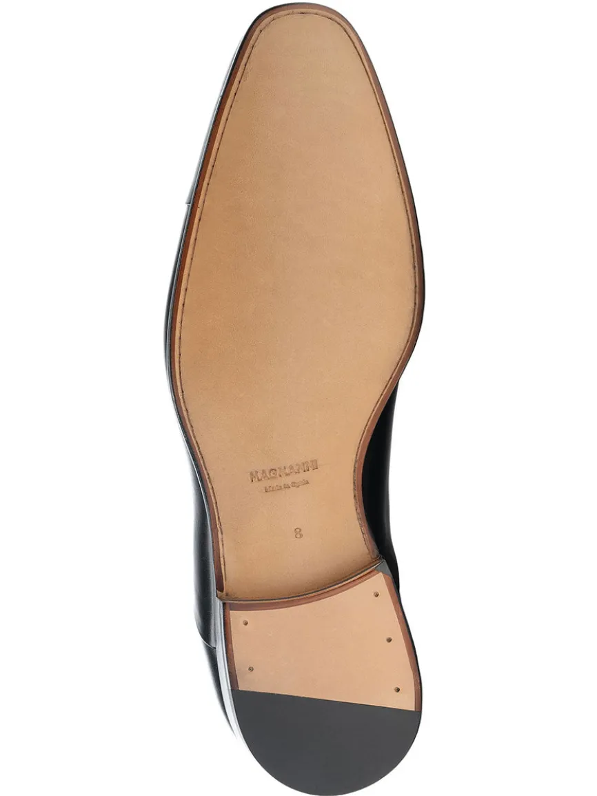 Magnanni Segovia in Black