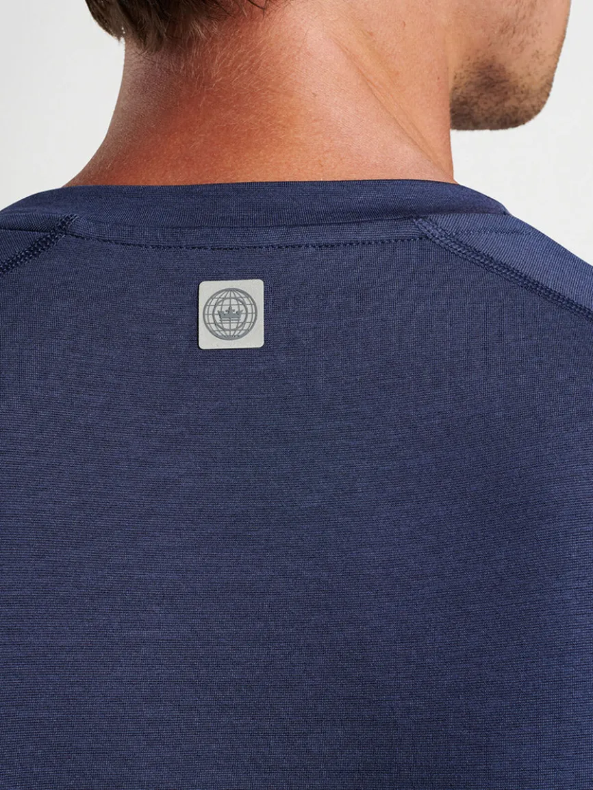 Peter Millar Aurora Performance Long-Sleeve T-Shirt in Navy