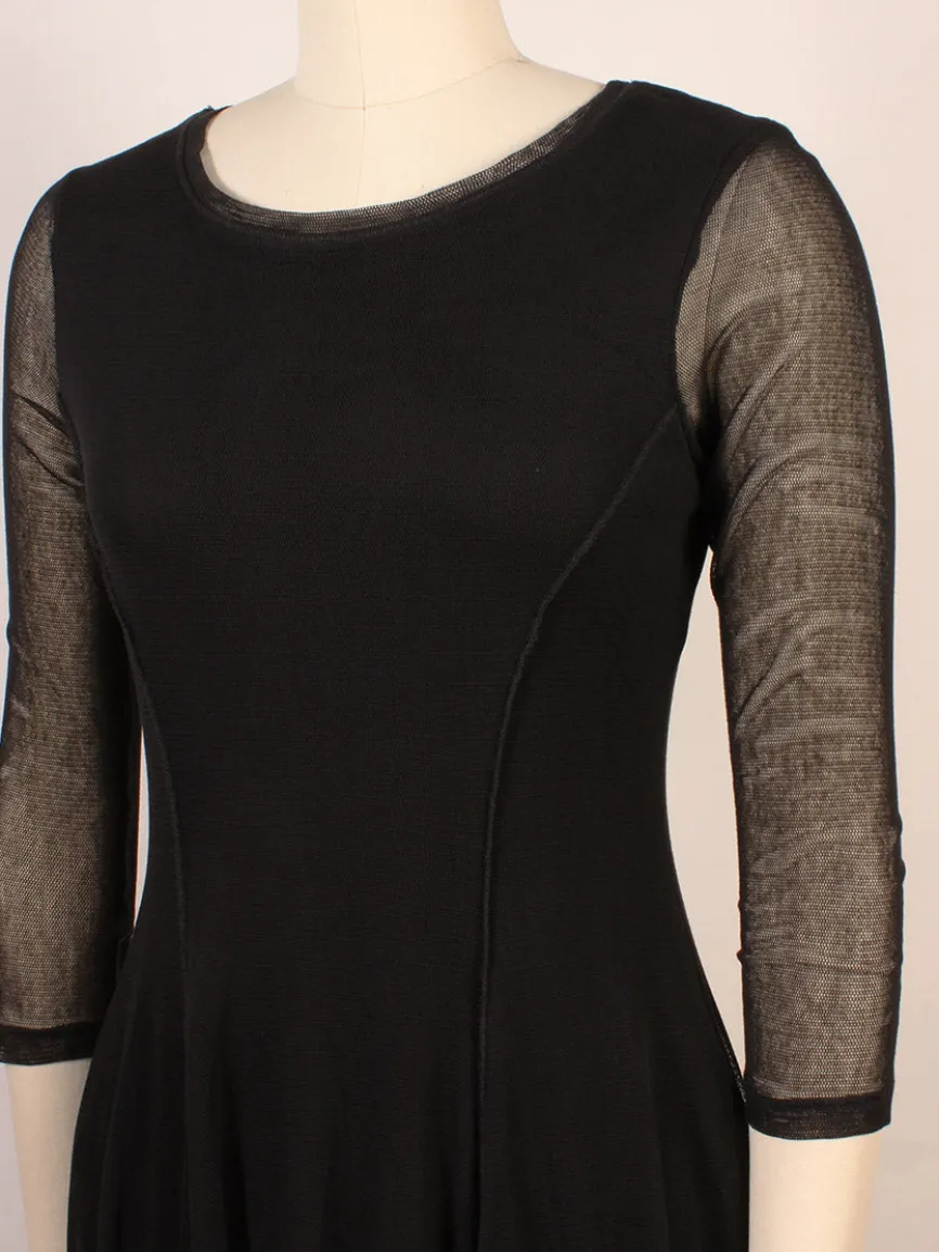 Porto Pendulum Dress in Black