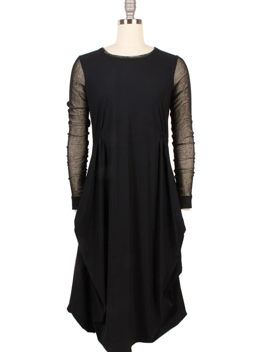 Porto Venetian Dress in Black